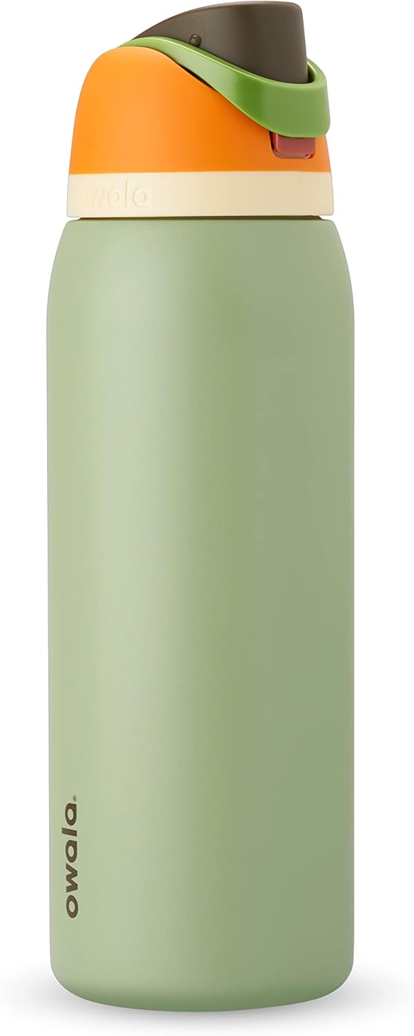 Owala FreeSip Insulated Stainless Steel Water Bottle with Straw, BPA-Free Sports Water Bottle, Great for Travel, 24 Oz, Very, Very Dark